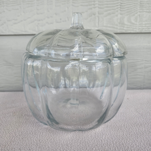 VTG Clear Glass Pumpkin Candy Dish Bowl with Lid Halloween Fall 6 1/2" Covered - Picture 1 of 8